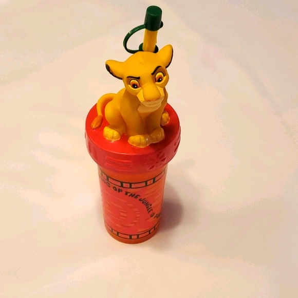 Two Lion King Sippi Cups - Picture 1 of 6
